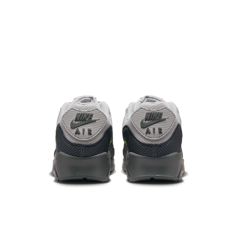 5. Nike Air Max 90 PRM IM5759-004 Schuhe