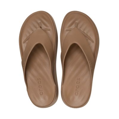 5. Crocs Getaway Plateau-Flip-Sandalen für Damen, Braun, 209410 2JJ