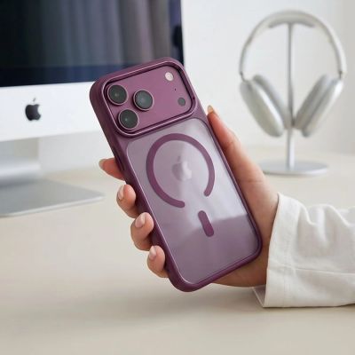 8. Tech-Protect Magmat Magsafe CC Hülle für iPhone 17 Pro / 18 Pro - Transparentes Burgunderrot