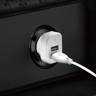 4. Dudao Car Kit Ladegerät 2x USB 2.4A + Kabel USB 3in1 Lightning / Type C / Micro USB Kabel weiß (R7 weiß)