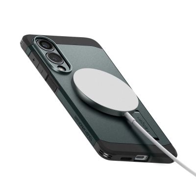 6. Spigen Tough Armor MagSafe Case für Samsung Galaxy S25 Edge - Grün/Schwarz