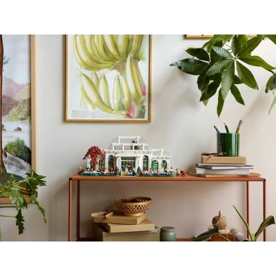 15. LEGO Ideas 21353 – Botanischer Garten