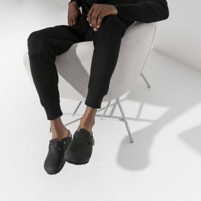 7. Birkenstock Boston Black Damen/Herren Clogs, geöltes Leder, schmale Slipper (0059463)