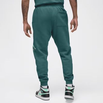 2. Air Jordan Essentials Baseline Hose - FD7345-366