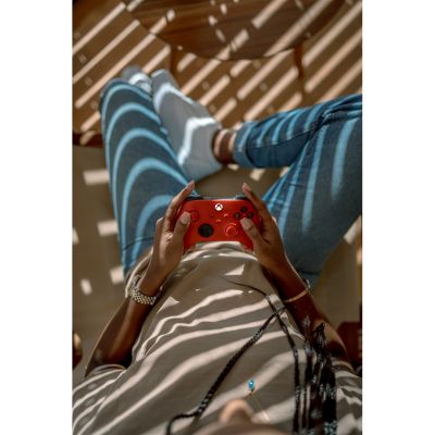 41. Microsoft Xbox Series Controller – Pulsierendes Rot