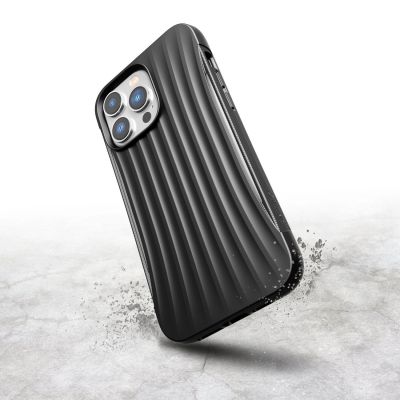 2. Raptic X-Doria Clutch Case iPhone 14 Pro Rückseite schwarz