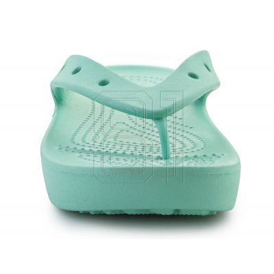 7. Crocs Classic Platfrom Flip W Oxygen W 207714-3UG