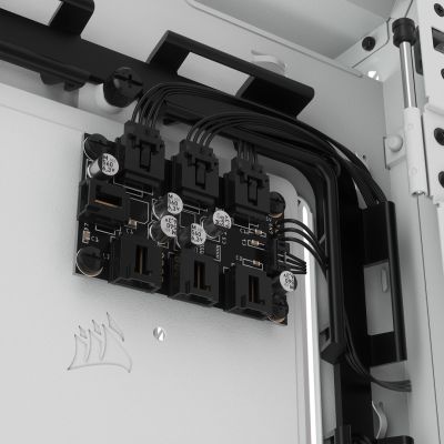 14. Corsair iCUE 5000X RGB Mid-Tower ATX Gehäuse mit Seitenwand aus gehärtetem Glas, Weiß (CC-9011213-WW)