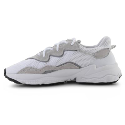 9. adidas Ozweego Jr EE7773 Schuhe