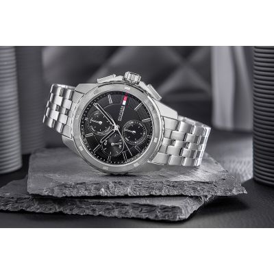 4. Tommy Hilfiger Walker Herrenuhr 1710620 + Box