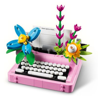 6. LEGO Creator 3-in-1 31169 – Schreibmaschine mit Blumen