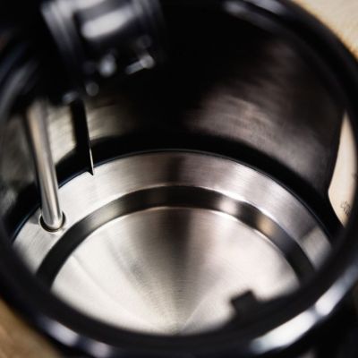 7. ELDOM ELLI WASSERKOCHER, FASSUNGSVERMÖGEN 1,7 L, LEISTUNG 2200 W, SCHWARZ, STREIFEN
