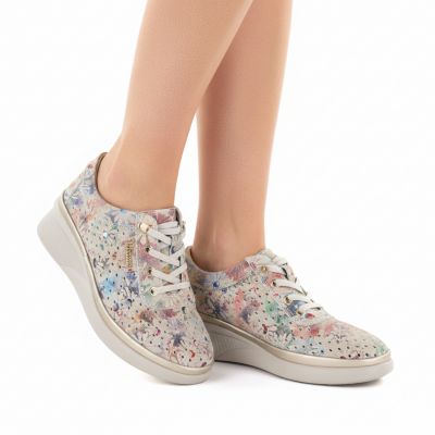 5. Damen-Keilschuhe aus Leder mit durchbrochenem Muster, beige, Vinceza 79603