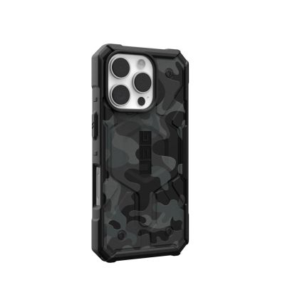 5. iPhone 16 Pro MagSafe-kompatible Schutzhülle (Midnight Camo)