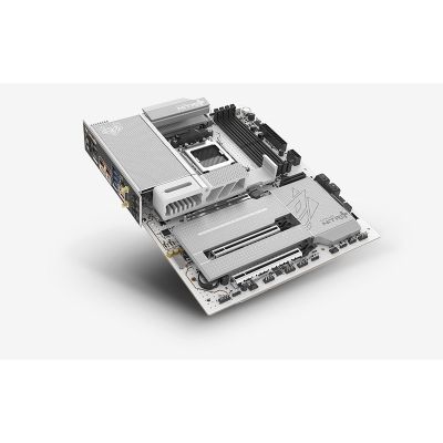 4. SAPPHIRE NITRO+ X870EA PHANTOMLINK PE Motherboard