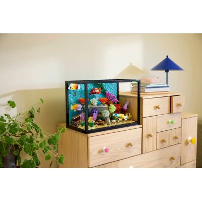 10. LEGO 10366 Icons – Tropisches Aquarium