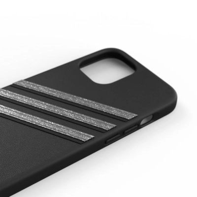 5. Adidas OR Molded Case Woman Hülle für iPhone 12 Pro Max - Schwarz