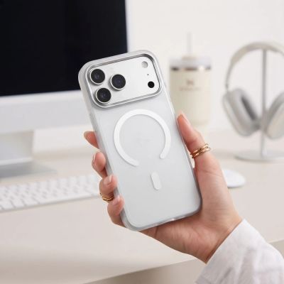 7. Tech-Protect MagZero MagSafe Hülle für iPhone 17 Pro Max / 18 Pro Max – Mattweiß