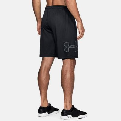 2. Under Armour Tech Graphic Short M 1306443 001