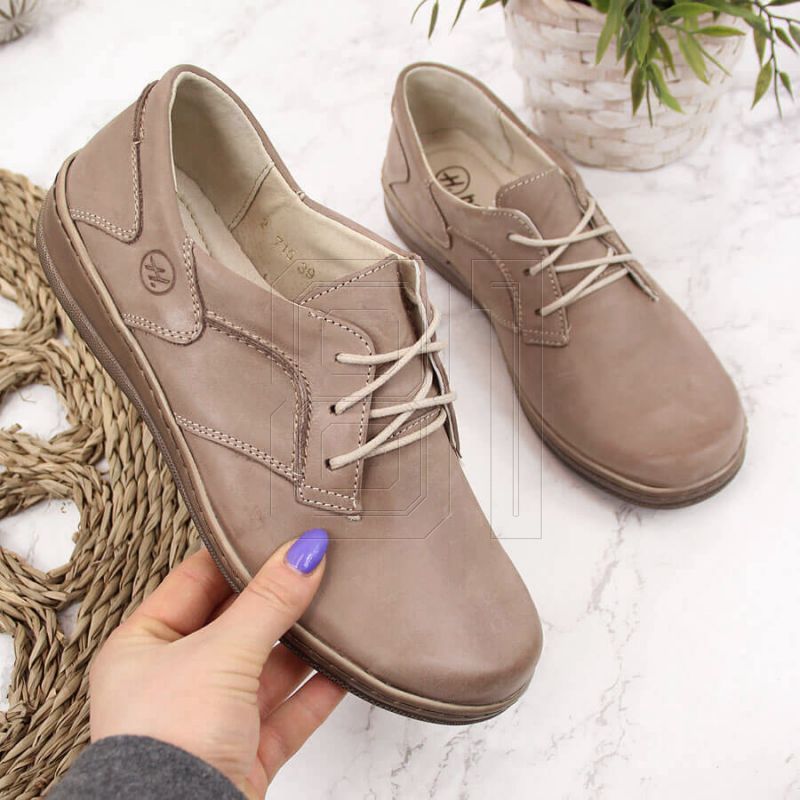 7. Helios W 715 bequeme Lederschuhe, beige 
