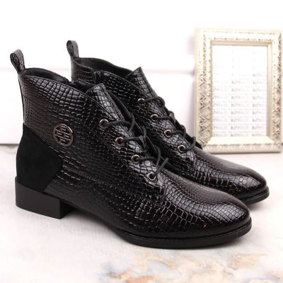 6. Filippo W PAW478A schwarze Lacklederstiefeletten mit isolierter Krokodilledersohle