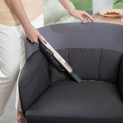 15. Black & Decker DVC320BRG Tragbarer Staubsauger, beutellos, Roségold