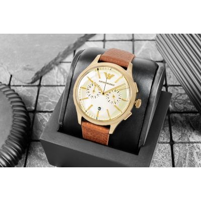 5. Emporio Armani Dario AR11714 Herrenuhr + Box