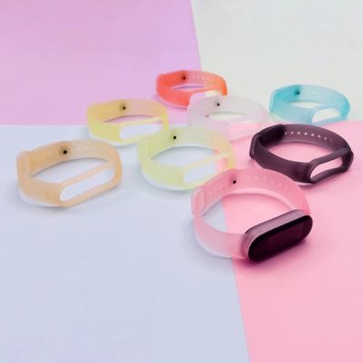 2. Silikonarmband für Xiaomi Mi Band 5 / 6 Armbandarmband - Gold