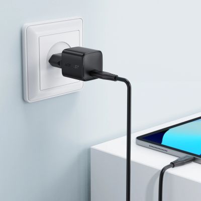 9. Acefast A118 GaN PD 30W USB-C Wandladegerät - Schwarz