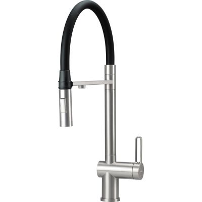 Küchenarmatur mit Anschluss an einen Wasserfilter und flexiblem Auslauf