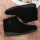 17. Isolierte schwarze Damenstiefeletten Rieker W 98251-00