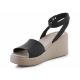 4. Crocs Brooklyn Ankle Strap Wedge W 209406-07H Sandalen