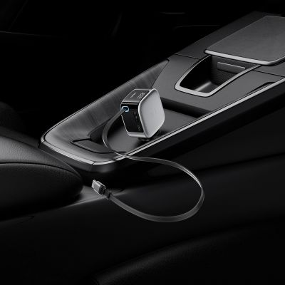 11. Cuktech CC903P 100W Kfz-Ladegerät mit Display und 70 cm langem, einziehbarem USB-C-Kabel – Grau