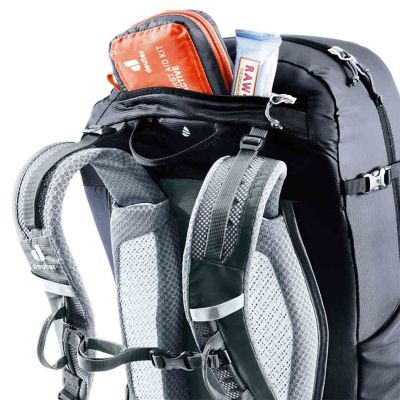14. Deuter Trail Pro 33 Wanderrucksack 344112474110