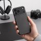 8. Tech-Protect Ion Carbon MagSafe Hülle für iPhone 18 Pro Max / 17 Pro Max – Schwarz und Silber