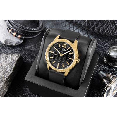 5. Guess Chip Herrenuhr GW1063G2 + Box