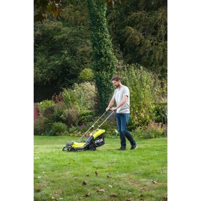 4. 18V OLM1833B Akku-Rasenmäher ohne Akku von RYOBI