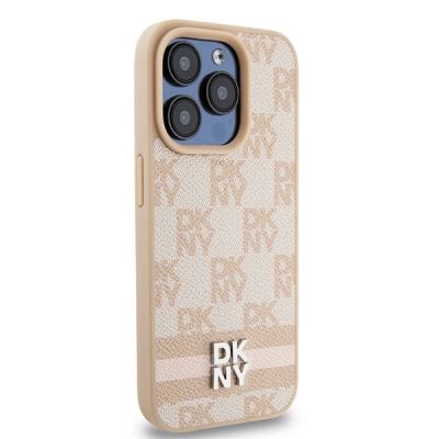 4. DKNY Lederhülle mit kariertem Monomuster und bedruckten Streifen für iPhone 15 Pro Max – Rosa
