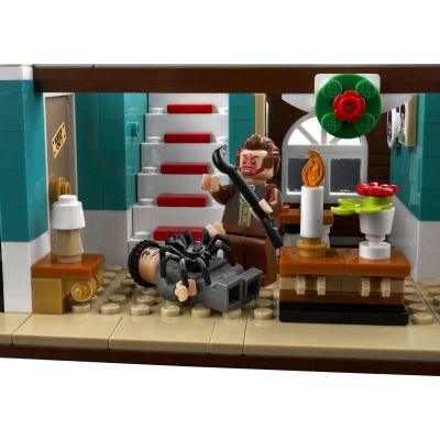 37. LEGO Ideas 21330 Kevin – Allein zu Haus