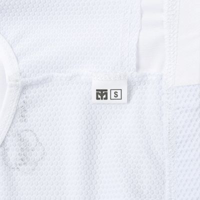 4. Elastisches WKF-Karate-Schutzoberteil für Damen | MOOTO
