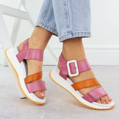 5. Rieker W2950-31 Damen-Sandalen aus rosa Leder mit hohem Absatz