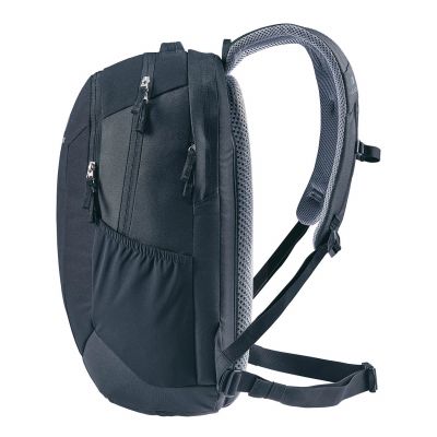 2. Deuter Giga Rucksack 3812321-7000