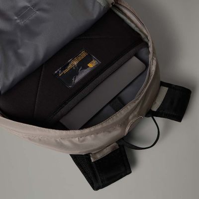 7. The North Face Borealis Classic Rucksack, graues Nylon