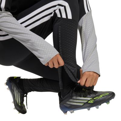 4. adidas Tiro 26 Wettkampf-Trainingshose für Damen, Schwarz KA5132