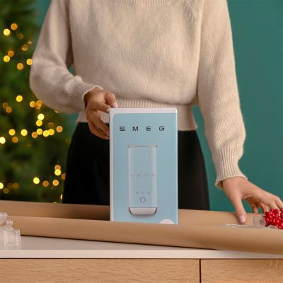 3. Smeg MFF02PBEU Milchaufschäumer/Milchwärmer, automatischer Milchaufschäumer/Milchwärmer, blau