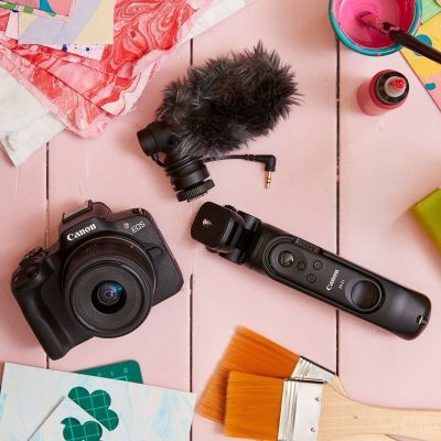 14. Canon EOS R50 + RF-S 18-45mm CREATOR KIT Kamera mit 24,2 MP