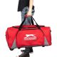 5. SLAZENGER ROTE REISE-SPORTTASCHE MIT ROLLEN