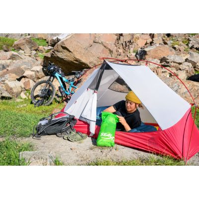 7. MSR Hubba Hubba Bikepack 1-Personen-Dreieckszelt, grün, rot, weiß
