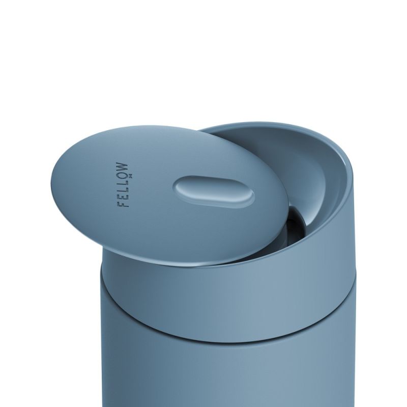 3. 355 ml Carter Slide Becher, Fellow Hellblauer Thermobecher