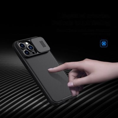 10. Nillkin CamShield Pro Hülle iPhone 14 Pro Max Gepanzerte Abdeckung Kameraschutz Blau